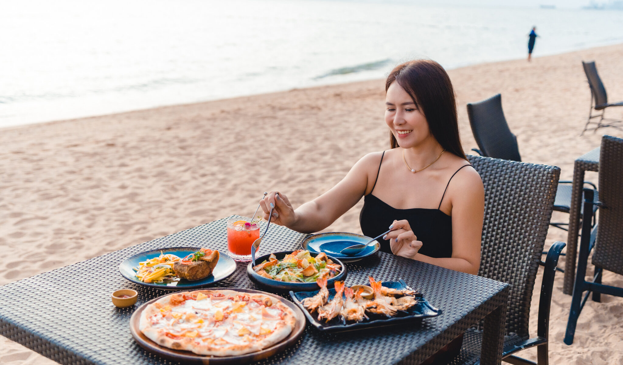 Movenpick Pattaya Hotel Deals: Beach Bonus