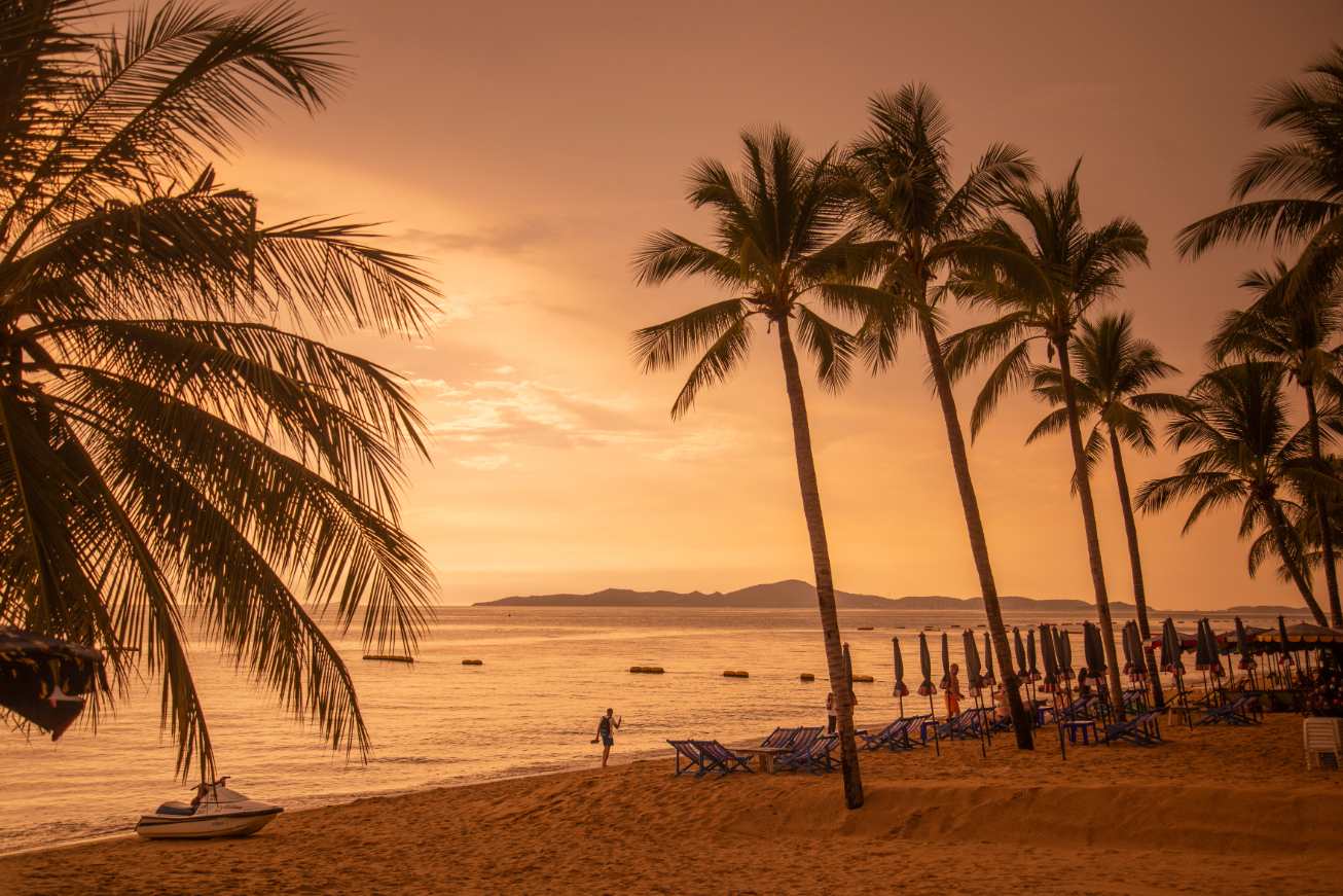 เที่ยวหาดจอมเทียน